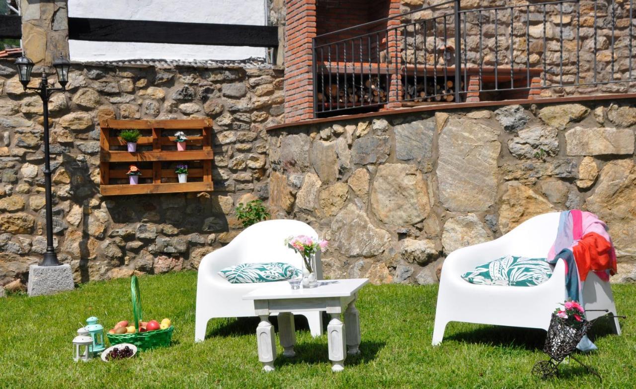 Apartamento Turistico Casas De Manuel La Pola de Gordon Exterior foto